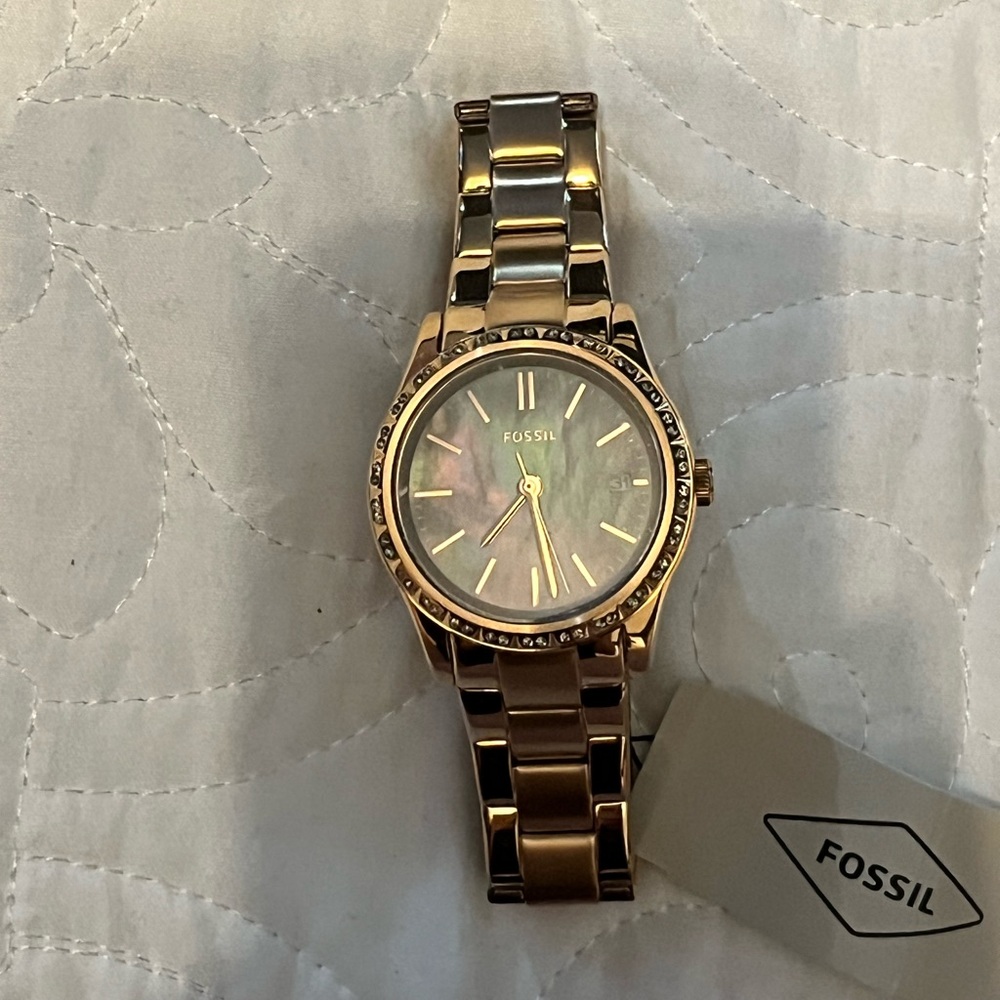 Fossil Adalyn Crystal Grey Mother of Pearl Dial Rose Gold Women's Watch Bq3421